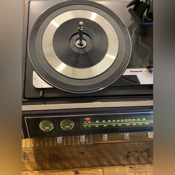 Panasonic Media Vintage Panasonic Model 6 Turntable Record Player
